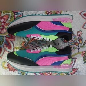 NIB Puma City Rider Women's Sneaker Colorful Size 9